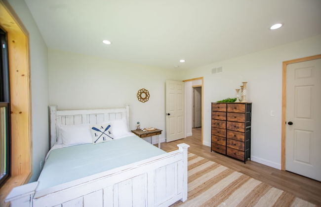 Amazing Lake House With Beach Access 4 Bedroom Home by RedAwning - Foto 2