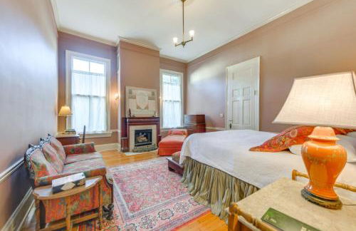 Ornate Victorian with Courtyard and Fire Pit - Foto 24