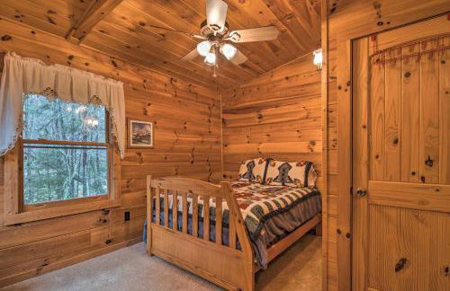 Lake Lure Log Cabin with Grill, Near Hiking! - Foto 24
