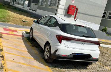 Apto Amplo e aconchegante px a praia! - Foto 25