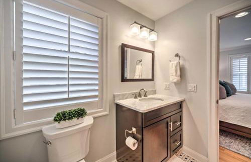 Stunning House with Deck, Game Room and Home Gym! - Foto 24