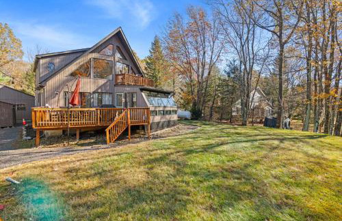 Lakefront with Beach Game Room Fire-pit and More - Foto 17