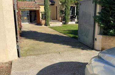 Villa proche d'Avignon. - Foto 4