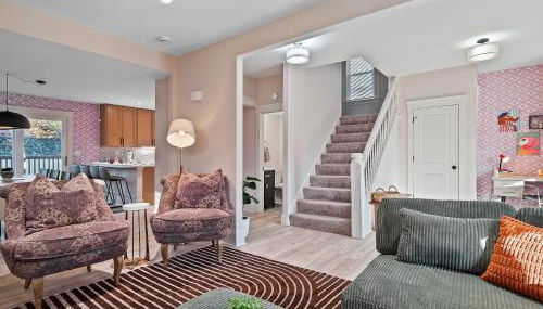 Cleveland Escape - Hot Tub - Karaoke Machine - Sleeps 12 - Foto 2