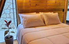 YESHUA - Cabana de Luxo com Hidro, Lago Natural e Adega - Foto 5