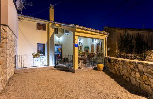 Holiday Home Svjetlana - Photo 7