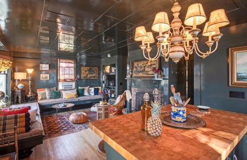 The Explorer's Retreat-West End Condo King Bed - Foto 9