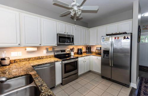 Relax,Fish,Grill,Chill! Pup,Kid Friendly Riverfront Paradise! Amenities,Gameroom - Foto 8