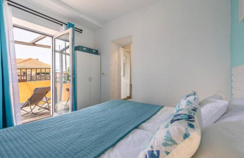 Scenic Home with Panoramic Sea & Mountain Views in São Vicente - Foto 6