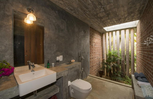 Sustainably Designed Villa Overlooking Indian Ocean - Photo 13