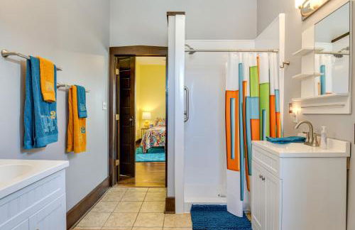 Retro-Inspired Indy Home Walk to Fountain Square! - Foto 16