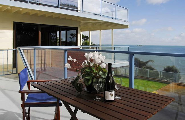 By the Bay Beachfront Apartments - Foto 43