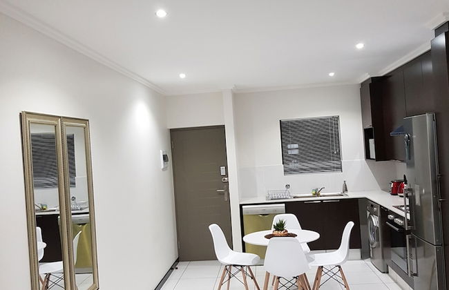 Nova Luxury Suites Saratoga 112 - Photo 21