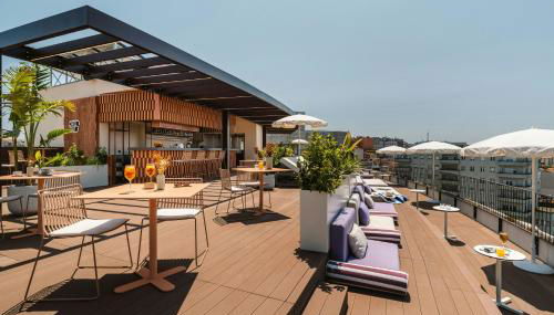 The Social Hub Porto Extended Stay - Photo 2