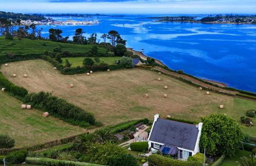 Maison vue mer incroyable 180 degrés , accès direct plage et GR34 - Foto 1