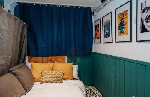 Heron's Perch- A pond-side retreat with cinema room - Photo 32