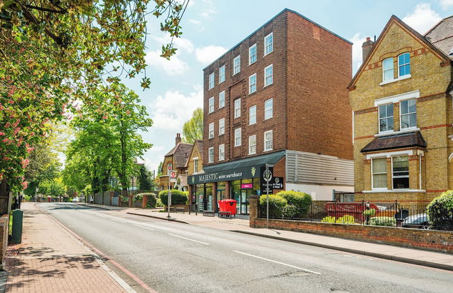 Putney Perfection - Photo 28