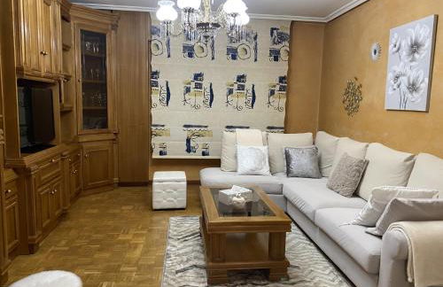 Army Deluxe - Photo 1