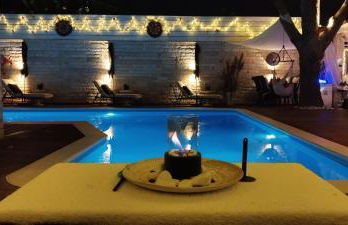 Villa Maria Lagonissi - Private Villa upstairs with exclusive access to pool & outside areas - Foto 1