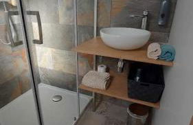 Hinster - studio confort, espace café, au coeur de Nogent - Foto 2