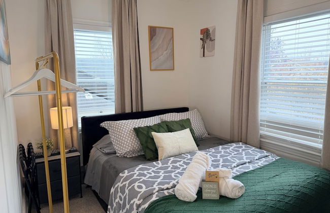 Modern Private Share Bedroom Bus stop to NYC - Foto 19