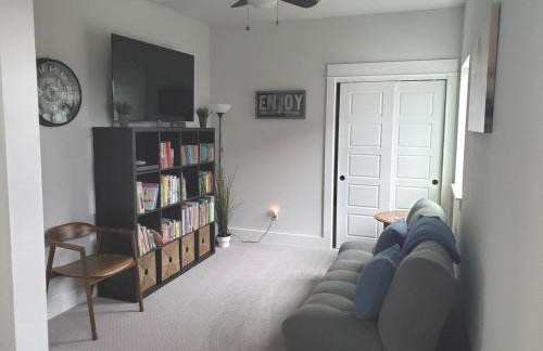 Actually walkable to square & Private Heated Pool - Foto 27