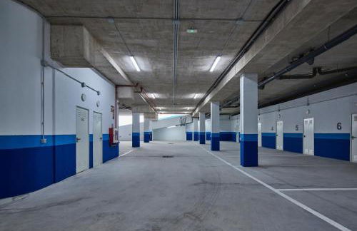 TARIFA ICEBERG 15 - Ático de lujo nuevo con Terraza Garaje y Piscina - Foto 36