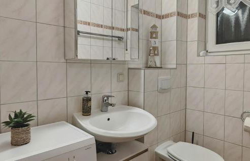 Nice Home In Wohlenberg With Kitchen - Foto 15