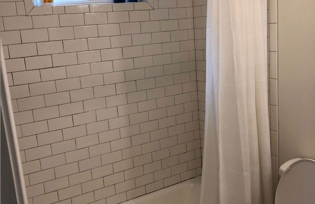 Renovated Space Close to Downtown - A - Foto 12