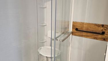 King Bed Outdoor Fireplace Seconds From Highway - Foto 3