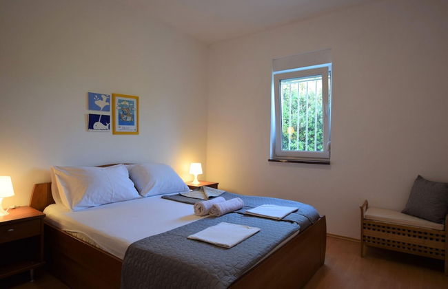 Holiday House in a Quiet Area Near the Sea, Private Garden, Terrace and BBQ - Foto 3