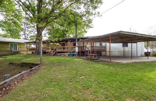 Lakefront Many Vacation Home with Deck and Views - Foto 31