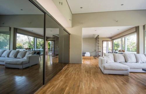 Studio Rio Unique Space With Garden and Garage - Photo 5