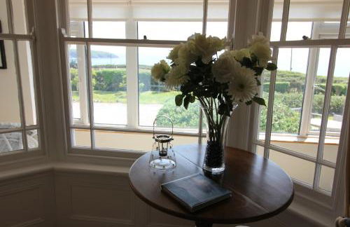 Spacious seaside family house in Aberdaron with large garden and stunning sea views - Photo 40