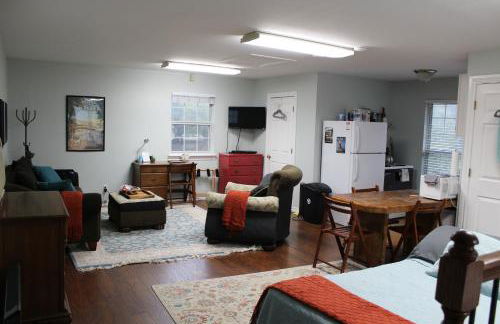 Cozy upstairs studio apartment - Loft at the Ranch - Foto 1