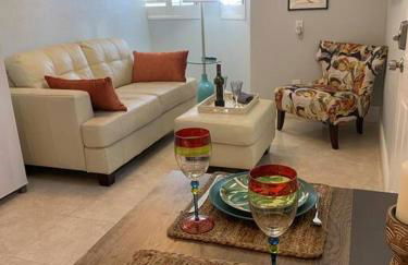 Hideaway in the Heart of Phoenix with POOL - Photo 2