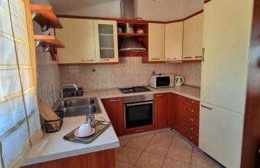 Sunny apartment with pool - Foto 7