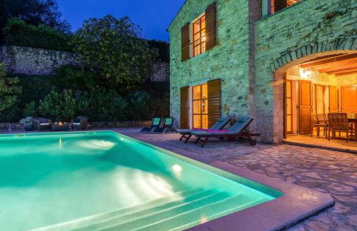 Beautiful villa in outstanding location, 10X5m pool, Wifi, stunning views - Foto 13