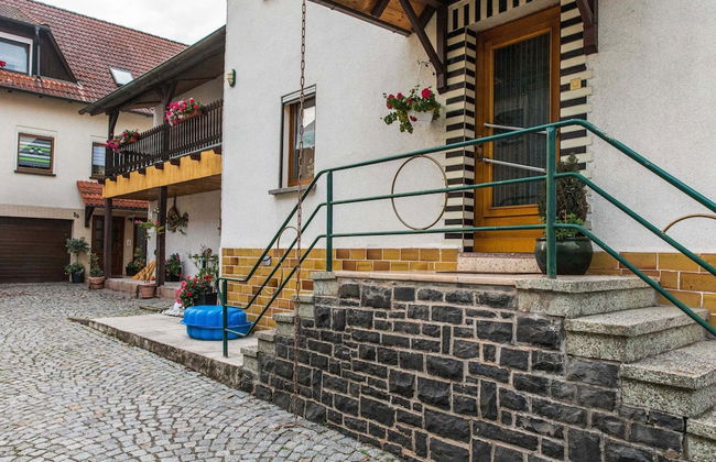 Holiday Home in Thuringia With Private Terrace, use of a Garden and Pool - Photo 33