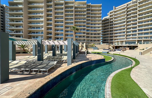 Beach Bliss Retreat 2BR Beachfront Condo - Foto 59