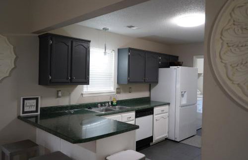 Modern and Cozy 3BR Memphis with Jetted Tub - Foto 8