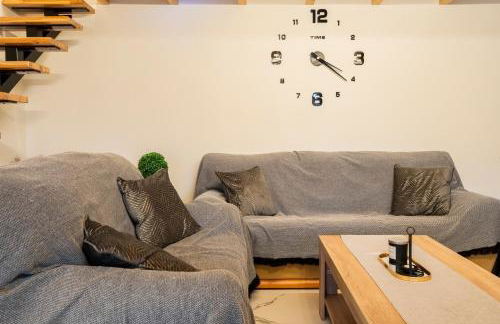 Luxury Getaway with Jacuzzi - Platanos House Salakos - Foto 17