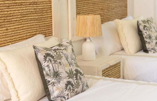 Fantástico Ático Dúplex en Marbella, con vistas al mar y a 300 metros de la playa - Photo 17