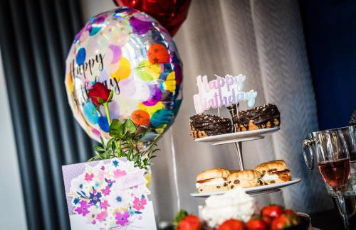 The Swift, Shepherds Hut at Bee Happy Breaks Scotland - Photo 24