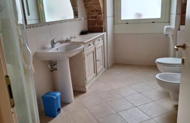 La Bordona Monferrato cobalto e corallo - Foto 3