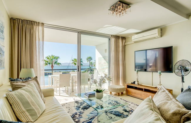 Aqua Views at the Waterclub in Cape Town - Photo 24