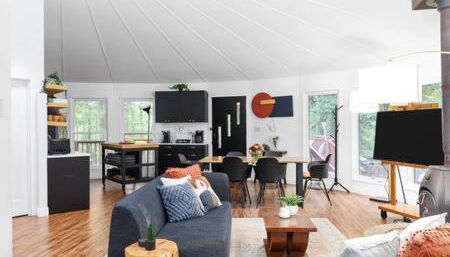 Cabin w hot tub & fire pit at The Woods Resort - Foto 5