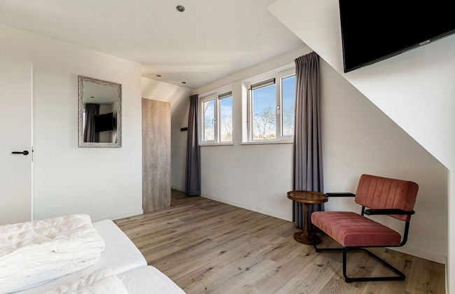 Serene Holiday Home in De Koog Texel With Sauna - Foto 43