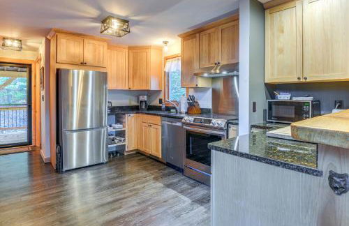 Hike, Ski and Relax Renovated Retreat in Wilmington - Foto 9