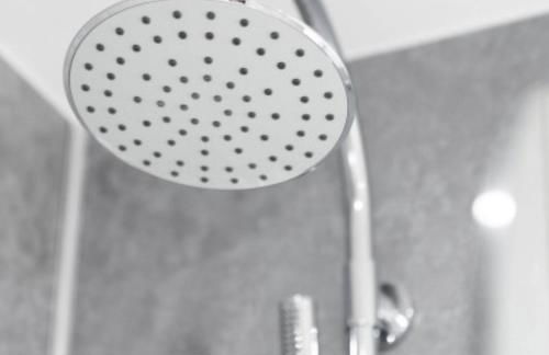 Modern Two Bedroom Apartment - Netflix - Balcony - Secure Parking 2MC - Foto 8